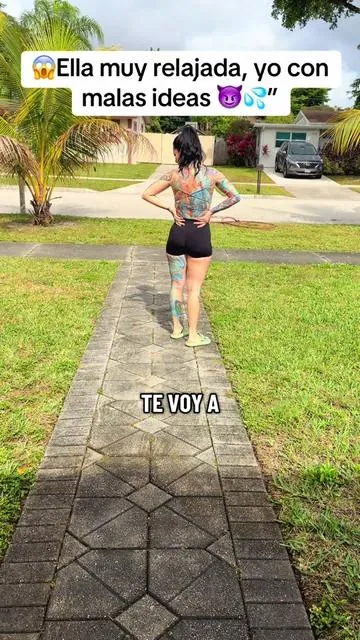 💦 Todo limpiecito #girls #sexy #tattoos #clean #driveway 