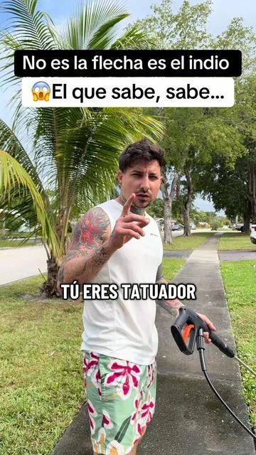 Mi mujer siempre peleándome #tattoos #pressure #pressurewashing #machine #driveway 