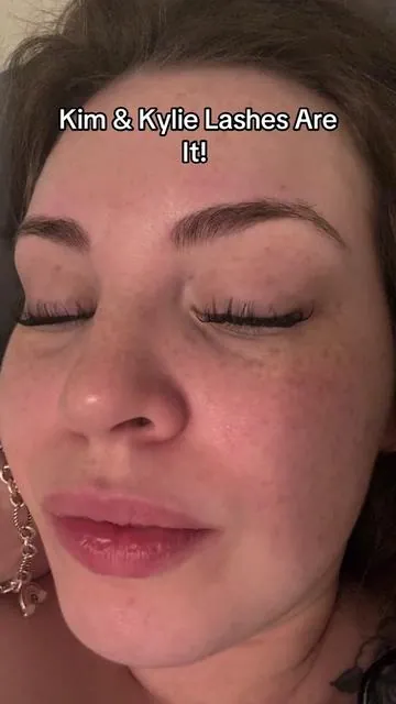 I will not go back to lash extensions, clusters are so fun to use #lashes #lashextensions #clusters #lashclusters #ttshop 