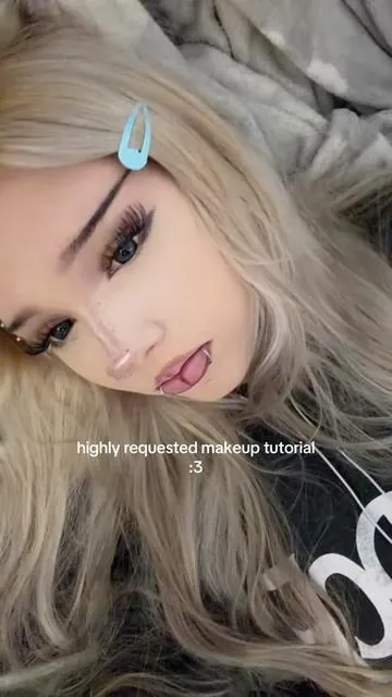 @Eyemoody Colored Contacts “dolly hazel” discount code “yve15” <33 comment or dm me if u have any questions!💕