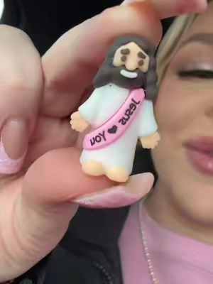 I leave Mini Jesus Figures everywhere ✝️✨😍 #jesus #christiantiktok #christianity #minijesusfigures #kidsactivity 