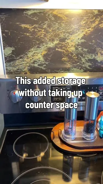 If your stove is already there, you might as well make it useful. This magnetic shelf sticks to the back of the stove — no drilling, no tools — and keeps spices and oils right where you cook. Perfect for small kitchens, crowded counters, and anyone tired of digging through cabinets mid-recipe. Simple upgrade. Immediate difference. #magneticshelf #stoveshelf #ovenshelf #tiktokshopjumpstartsale #kitchenhacks 
