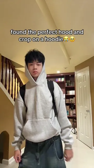 Finally found the perfect hood and crop on a hoodie🥹🥹 #lucidblanks #blank #clothing #hoodie #blankhoodies 