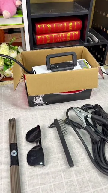 Repara vallas, soldadora pequeña lista#weldingmachine #portableweldingmachine #householdweldibgmachine #welder #migwelder 