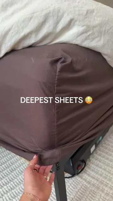 Almost TOO DEEP😅 #fittedsheet 