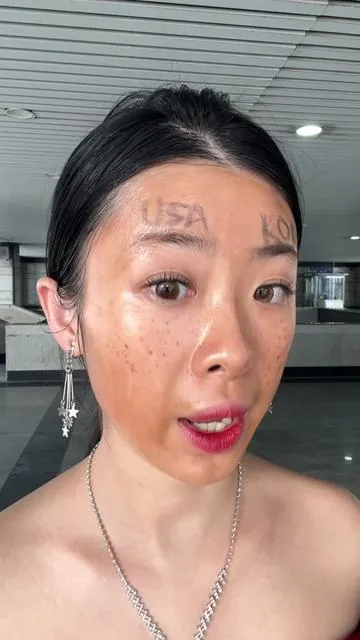 No wonder Korean makeup looks so stunning—this is where the difference lies.#beautytok #beautyemotions #qianwhite #foundation #koreanbeauty  TLY  JZH