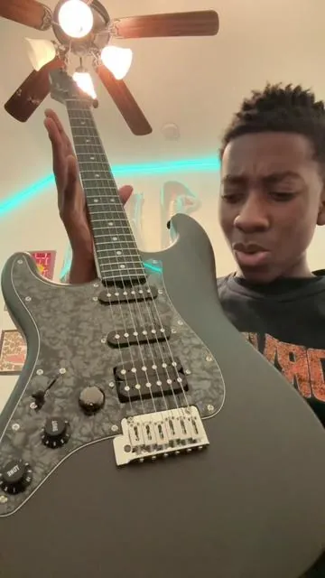 #electricguitar #showyourenya #XMARIguitar #SmartGuitar #newyearnewmeSale @EnyaOfficialFlagship 