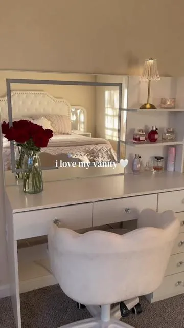 the most dreamy vanity 🕯️🤍 #vanitysetup #vanitydesk #makeupvanitydesk #vanitymirror #vanity  