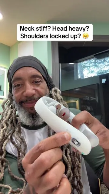 This SKG Neck Massager hits deep tissue relief with heat + red light + vibration — all without leaving your house. I use this after training, after content days, and before bed to reset my neck and nervous system. Portable. Powerful. And it feels like hands on your neck 🔥 🧠 Helps with: • Tech neck • Tension headaches • Shoulder tightness • Stress buildup Recovery isn’t optional — it’s part of the program. 👉 Tap the link and loosen up. #neckpain #massage #neckmassager #selfcare #redlight 