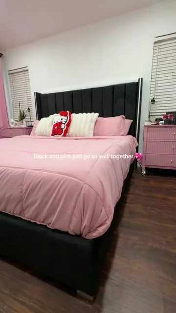 Pink & Black are 😍😍😍😍 #pink #pinkroom #bedroomdecor #bedframe 