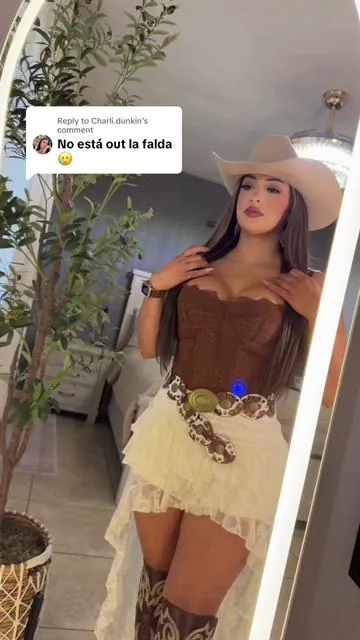 Replying to @Charli.dunkin Outfit completo por menos de $100 #westernfashion #tiktokmademebuyit #outfitideas #westernstyle #tiktokshopvalentinesday 