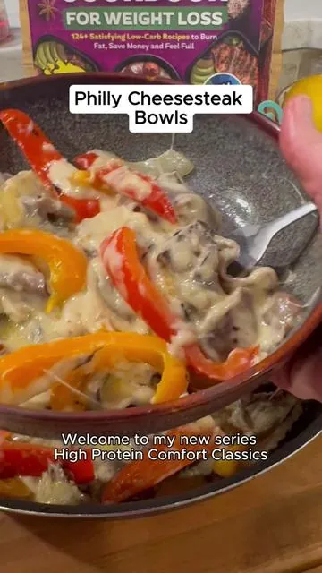 Philly cheesesteak bowls Classic flavors turned into an easy high-protein meal. 👉 Grab the High Protein Cookbook in TikTok Shop now! #highprotein #lowcarb #keto #booktok #highproteinmeals