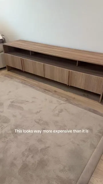 I have high end and budget pieces in my home and this flawlessly blends in with the high end pieces! It’s gorgeous! @Amerlife @Amerlife US #tiktokshopcreatorpicks #tiktokshopjumpstartsale #newyearneme #homefurniture #tvconsole 