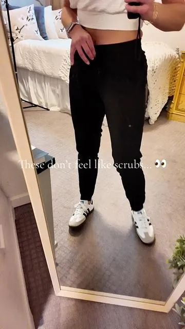 COZYFIT women’s scrub jogger pants feature a soft stretch yoga-style feel with a slim fit and five functional pockets. Comfortable enough for long shifts, workouts, or everyday wear. Available in multiple colors. Size reference: 5’6”, 145 lbs, wearing size small. #ScrubStyle   #ScrubPants   #JoggerScrubs   #WorkwearComfort   #HealthcareStyle    