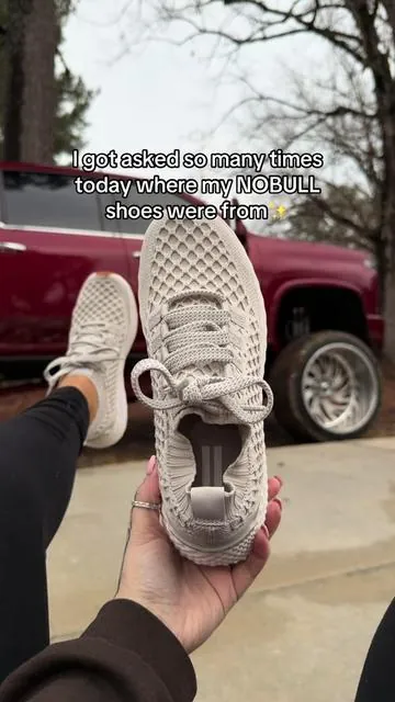 @NOBULL released a neutral color shoe ✨ 