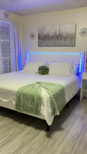 Está preciosa esta base de cama, y a un precio bastante accesible. #bedframe #bed #tiktokshopjumpstartsale #tiktokshopcreatorpicks #tiktokshopnewyearnewme 