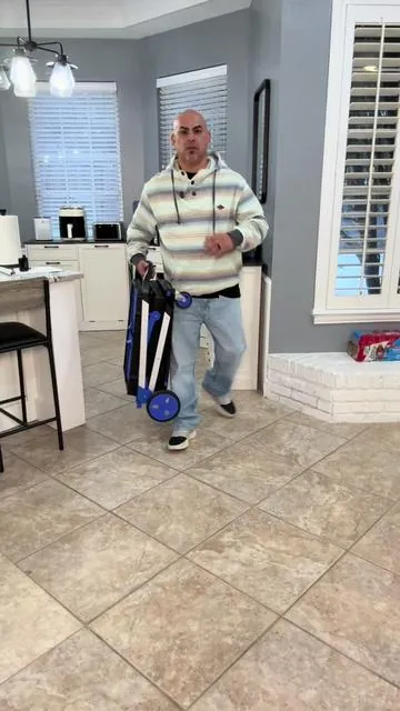 Now this is genius! #shoppingcart#utilitycart#foldablecart#tiktokshopcreatorpicks#jumpstartsale  