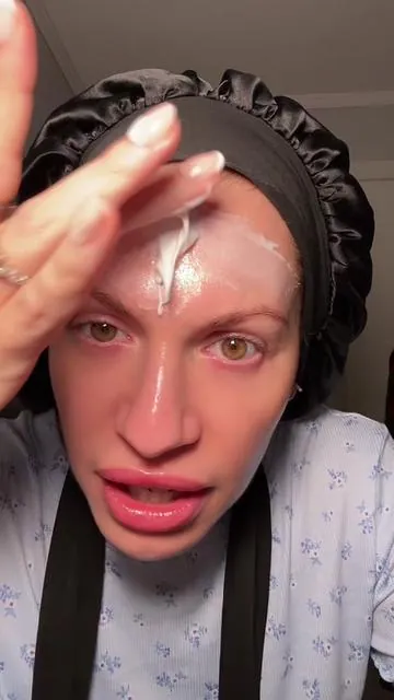 Should’ve never doubted you @COSRX US my skin feels so smooth tight and lifted 👏 #facemask #overnightmask #cosrx #fanfavoritedeals #ttsbeautybesties 