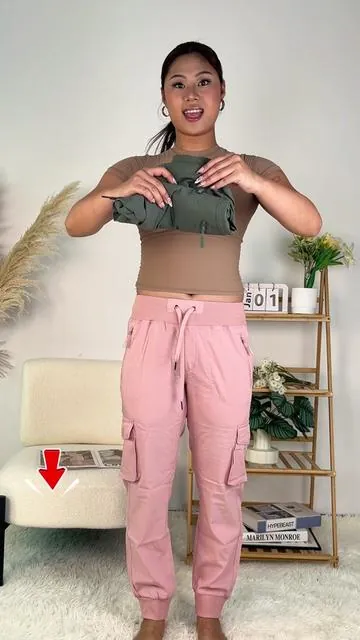 these cargo  pants are the perfect spring vibe! SO comfy!  #cargopants #SpringFresh #TikTokShopJumpstartSale #ysento #plussizefashion 