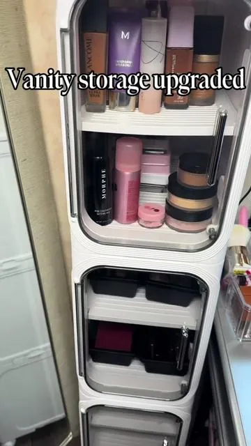 You don’t need to buy a new vanity.. just get more storage and save the money. 🤏🏾 #vanityhacks #organization #vanity #vanitymakeup #vanityorganization 