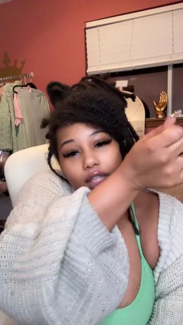 A little on your neck ankles and behind the ear sisters please come back with your reviews but if you get preggers it’s not my fault 🫣🤪