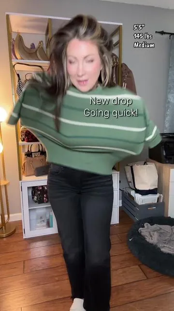 @shewin_official_us #shortsleevesweater #tiktokshopcreatorpicks #tiktokshopjumpstartsale #fanfavoritedeals #springfashion 
