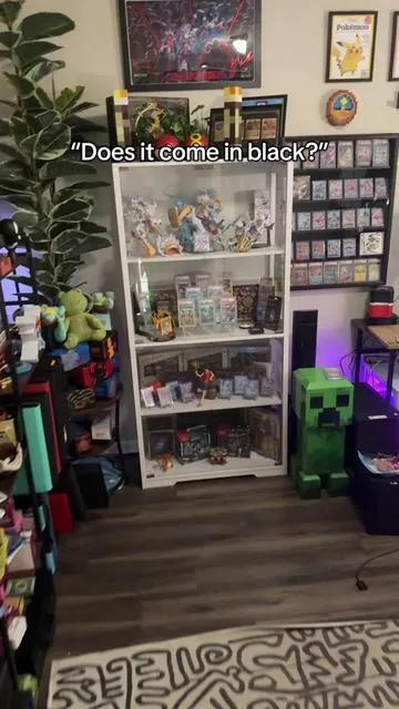 Yes it comes in black! #pokemon #tiktokshopcreatorpicks #collector #onepiece #pokemoncards 