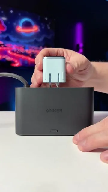 Desde que uso el Anker Nano Smart Display Charger Nano 45W, no vuelvo al cargador normal 😅 Ver la carga en pantalla y cargar rápido en un bloque tan pequeño es otra cosa. #TikTokShopCreatorPicks #TikTokShopJumpStartSale #TikTokMadeMeBuyIt #AnkerNano #FastCharger @AnkershopUS  anker nano 45w, cargador usb c, cargador rapido, smart display charger, cargador compacto