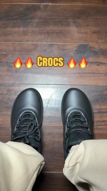 @Crocs changing the work shoe game with these 💪🏾 #tiktokshopjumpstartsale #mensshoes #TikTokShopCreatorPicks #crocs #nurselife 