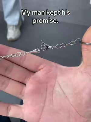 Most intimate thing you can do. Wheter it’s a promise or romantic, it is so significant #fyp #pinkypromise #relatble #loveyou #virally