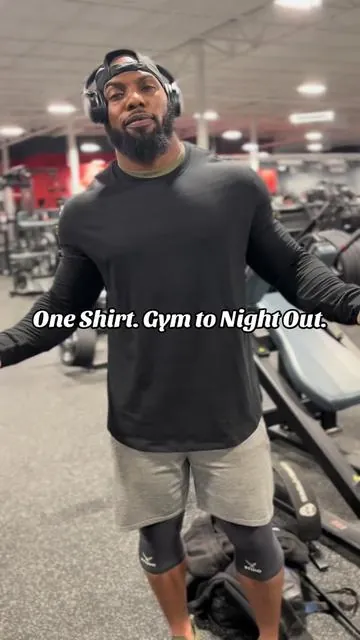 I wear these JMIERR men’s longline t shirts for workouts, casual wear, and going out. This is a three pack of men’s crewneck t shirts made for daily use. The fabric blend combines cotton comfort with polyester durability and elastane stretch. The shirts feel lightweight, soft, and flexible during training and everyday movement. I use these for gym sessions, leg day, errands, and casual nights out. The longline fit looks clean with jeans, chinos, or joggers. The X stitching under the collar adds a subtle style detail without standing out too much. These men’s casual t shirts keep their shape and color after repeated washes. They work for all seasons and fit well for active and lifestyle wear. This pack includes three men’s t shirts, making it a solid value for everyday rotation. Great option for men’s gym shirts, streetwear tees, casual tops, and daily outfits. Fit reference. I’m 6 foot, 227 pounds, wearing an XL. @JmierrShop  #tee #tshirt #mensshirt #gymshirt #casualshirt 