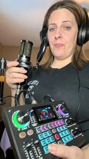 This new podcast bundle is pretty cool and a very good quality!! 
