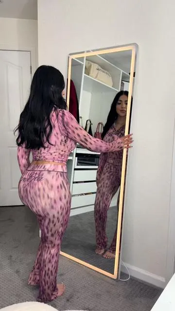 Full length mirror 🪞✨  #mirror #fulllengthmirror #tiktokshopcreatorpicks #fyp #fy 