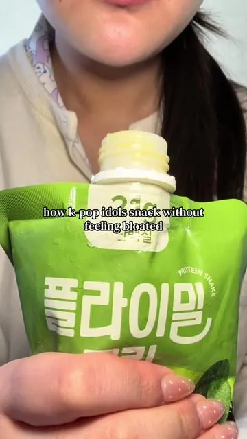 these are so tasty, don't make you feel heavy, high-protein, satisfying to eat, and helps curb cravings!! #proteinshake #mealreplacement #highproteinbreakfast #koreansnacks #tiktokshopcreatorpicks @Fullight 
