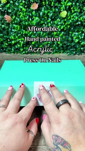 Unboxing another @Nail Haven haul. Plus they are reusable 🙌🏼Grab ‘em while you can they go fast!  #pressonnails #nailsathome #affordablenails #acrylicnails #nails 