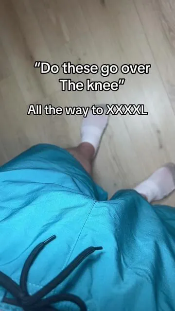 Yes they go over the knee 🦵and are super comfortable and lightweight. Grab these quick though at this price 😍💰 #shorts #mensfashion #menoftiktok #tiktokshopjumpstartsale #tiktokshopcreatorpicks 