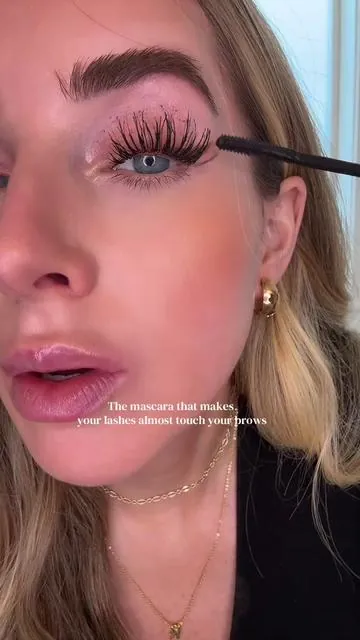 @L’Oréal Paris making all my lash extension dreams come true. 💗 #loreal #mascarareview #mascarahacks #makeupreview #lashesonfleek 