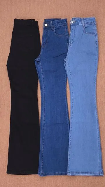 These flare jeans actually fit so well 😍 These jeans work for so many outfits 👖 #flarepants #bootcutjeans #highwaistpants #slimfitstyle #casualwear #womensfashion #dealforyoudays #tiktokshopcybermonday #tiktokshopblackfriday #fashiondeals #fyp #tiktokshopjumpstartsale
