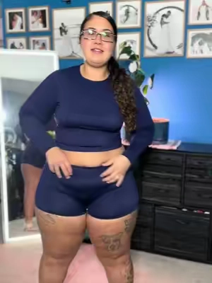 I’m telling you from my body type , THICK thigh girlies stand up #plussizefashion #athleisurewear #twopieceset 