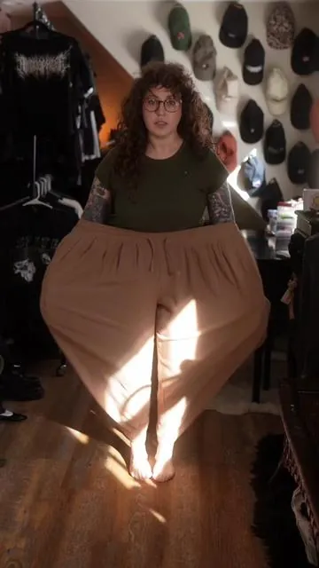 I am not responsible for the attitude a side slit pant gives me