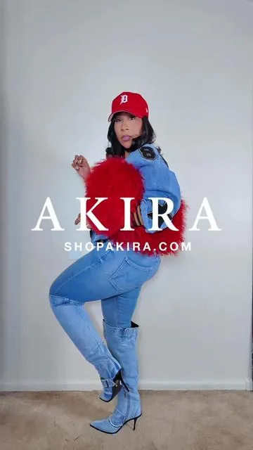 Fit done @AKIRA scent on @Oakcha  I’m 5’7 | 175lbs | S/M #shopakira #oakcha #goingoutoutfit #perfumeoil #creatorsearchinsights 