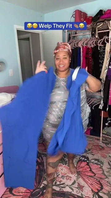 I love a good pair of plus size scrubs! #tiktokshopcreatorpicks #fanfavoritedeals #plussizefashion #plussizeedition #nurselife 