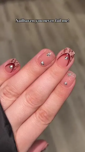 #nailglue #pressonnails #nailsupplies #shopmyshowcase #newcreatorsupport 