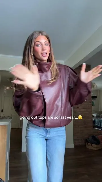 Me and a leather jacket for life🤞🏼😩 #leatherjacket #goingoutoutfit #coats #foryoupage #fashiontok 