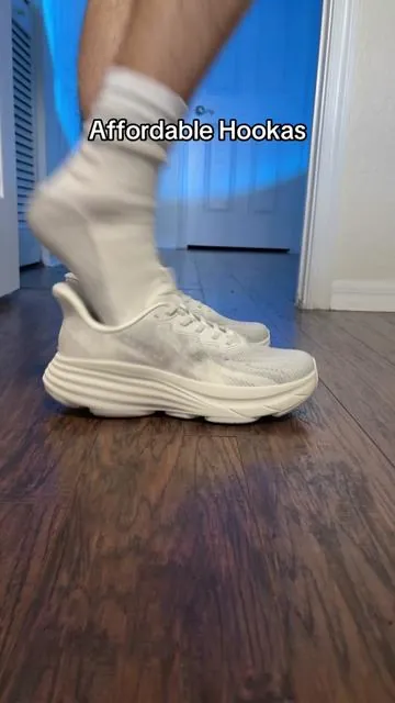 These shoes are so comfy and perfect for walking #walkingshoes #shoes #walking #running #runningshoes 