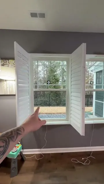 I tried all the window cameras so you don’t have to and my favorite is the #luna #windowcamera