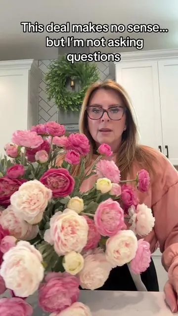 Real Touch Peony Bouquet 🌸 Looks like fresh peonies. Feels real. Lasts forever 🌸 The floral upgrade your home didn’t know it needed Tap to shop before they sell out ✨ @Molilito's Shop US  #peonies #fauxflorals #giftsforher #floraldesign 