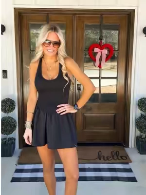 Love this cutie romper so much🖤 The BEST quality too! Still don’t know how they sell these at this price!!! #tiktokshopcreatorpicks #bullseyedeals #activewear #romper #activedress 