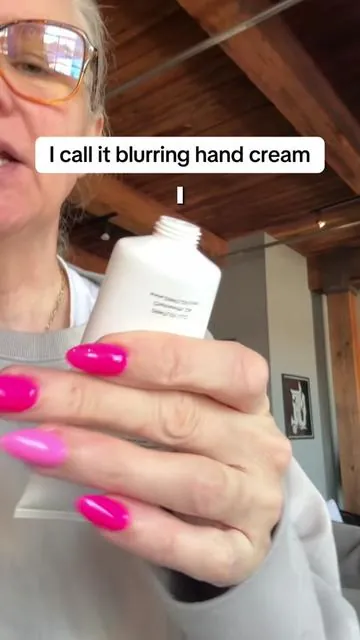 Fragrance free, non-greasy. This is a top tier hand cream that is worth every penny! #drmtlgy #concentratedhandcream #handcream #tiktokshopspringglowup #tiktokshopcreatorpicks @DRMTLGY 