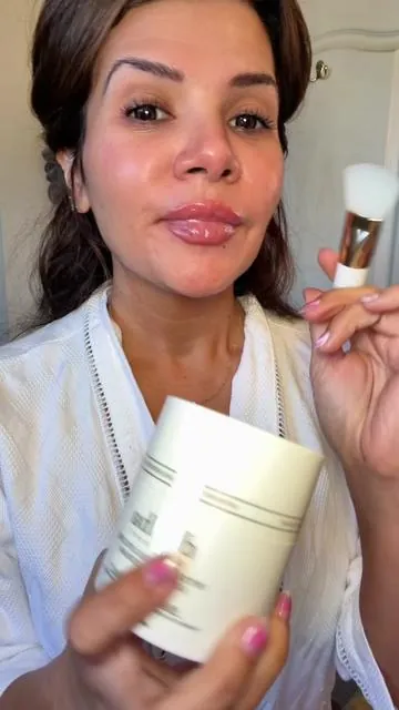 Have you heard of painting Botox ?  @d'Alba Piedmont US #skincare #kbeauty #botoxinabottle #fastresults #musthave 